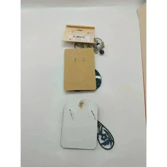 NWT Womens Dangling Earrings Multiple Styles Wood Metal Plastic Set Of 3 Pairs - Picture 5 of 6